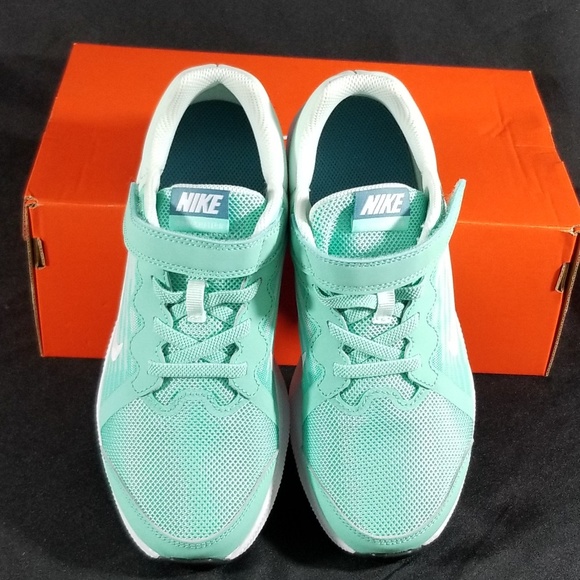 Nike Other - *NEW* Kids Nike 2.5Y Downshifter 8 (PSV) Sneakers